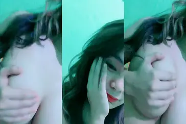 Dedek Theresya Full Face Pamer Toket